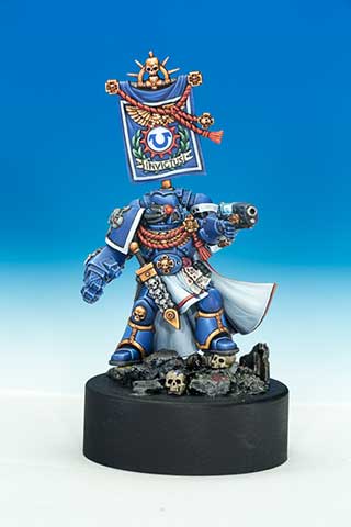 Space Marine Captain with Plasma Pistol, Power Fist & Banner