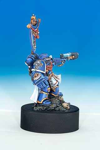 Space Marine Captain with Plasma Pistol, Power Fist & Banner