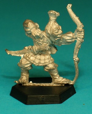 Pose 3, variant H. This variant is bare-headed and wears his hair in a topknot. His head looks along the firing line of his arrow, with a slightly open, sneering mouth.