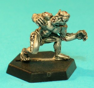 Pose 3, variant B. This variant has a narrow head, short pointed ears, and his head is tilted and looks sharply to his right, with his open mouth revealing a set of sharp teeth. Pose 3, variant B. This variant has a narrow head, short pointed ears, and his head is tilted and looks sharply to his right, with his open mouth revealing a set of sharp teeth.